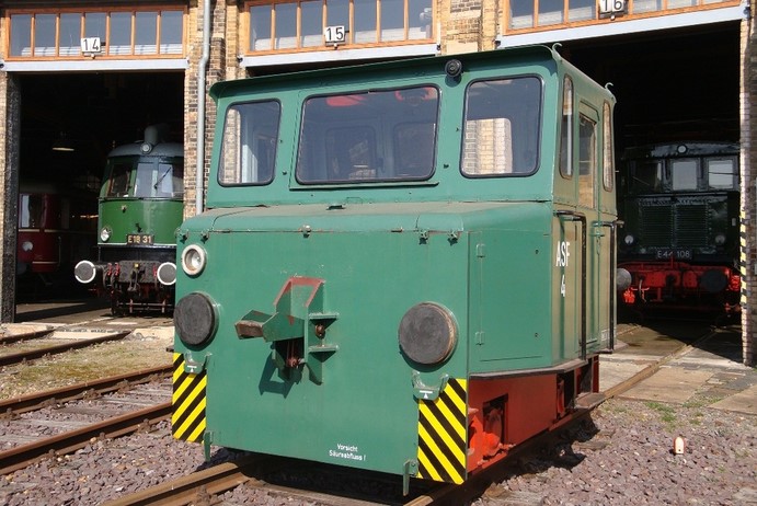 Akku-Schleppfahrzeug ASF 4