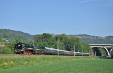 1462e705546179b8d3f62942d243f91c